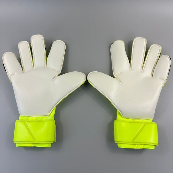 Nike Grip3 Goalkeeper Gloves Adult Size 10 Volt Black Football Soccer Goalie NEW - Picture 3 of 4